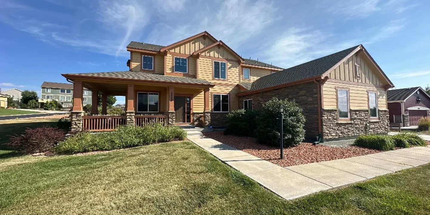 775488f5140636b820230919-88-cbmqto Home with new roof.