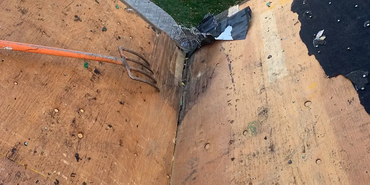 rotting_osb roof damage