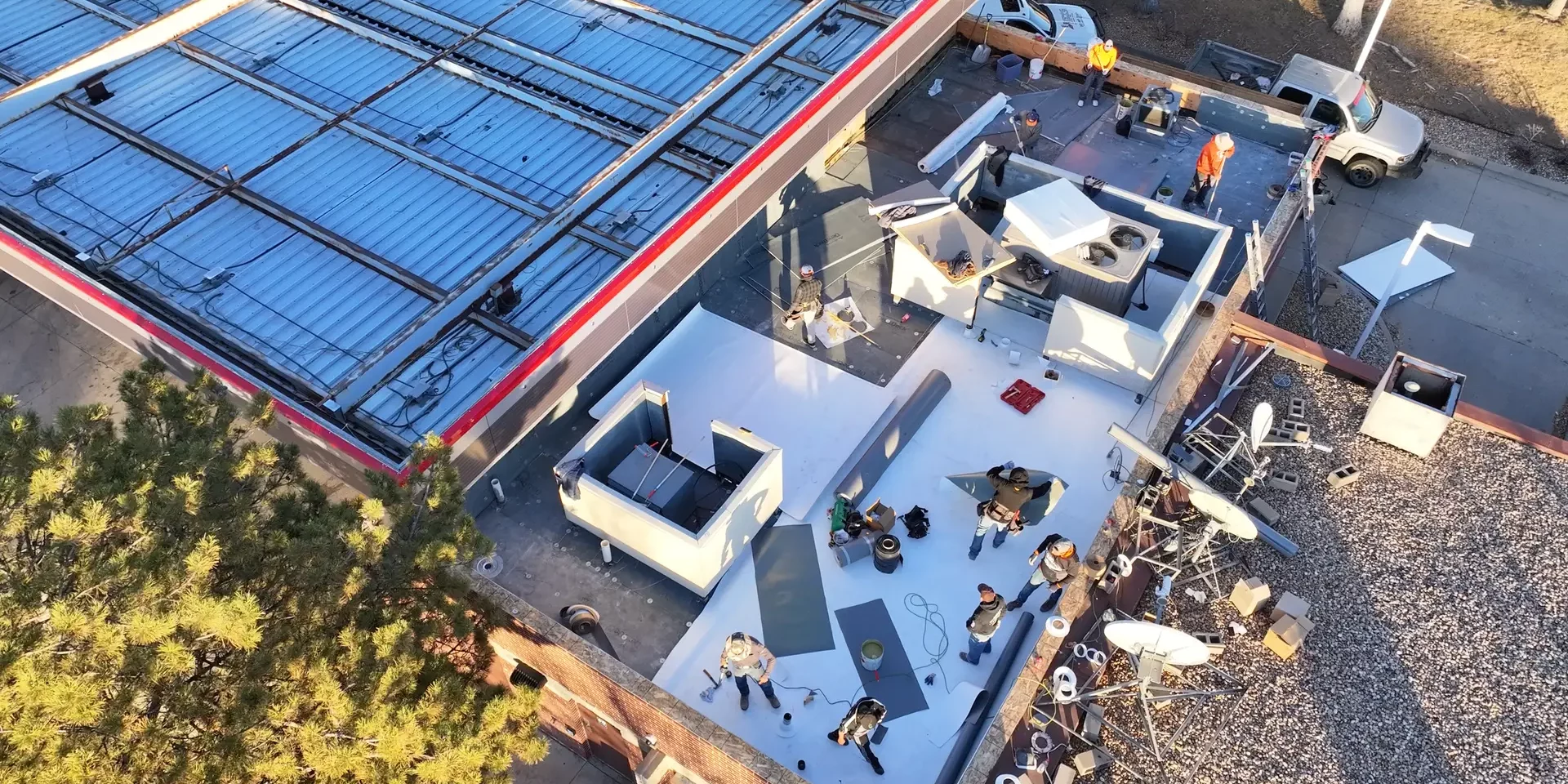 commercial_roof_build roofing