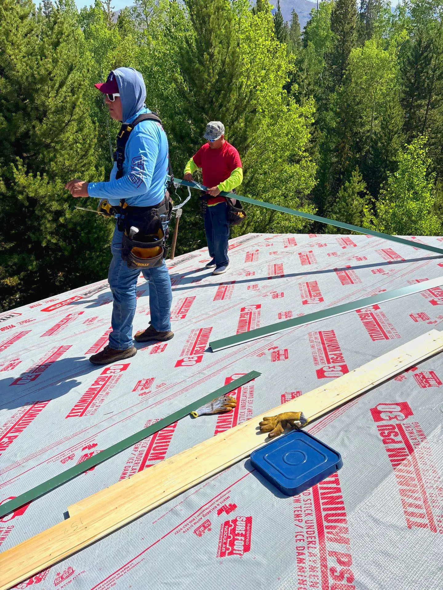 Roofing contractors in Colorado